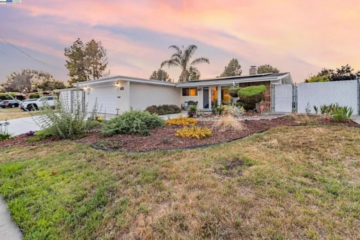 1061 Currant Way, Hayward, California 94545-2407