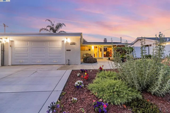 1061 Currant Way, Hayward, California 94545-2407