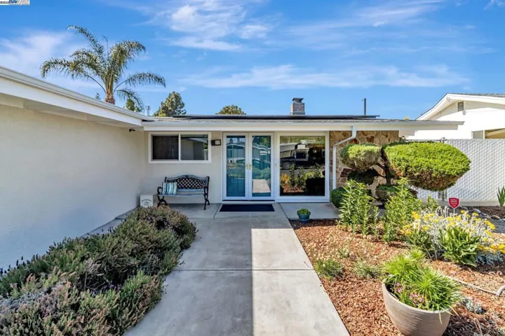 1061 Currant Way, Hayward, California 94545-2407