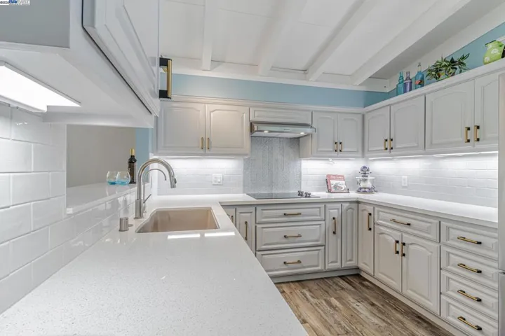 1061 Currant Way, Hayward, California 94545-2407