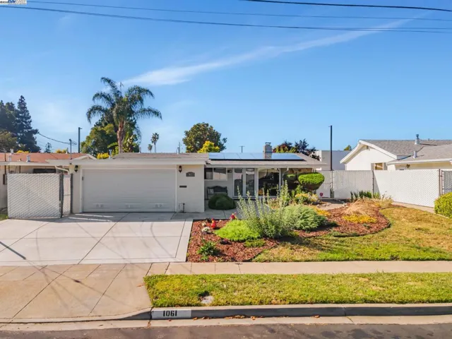 1061 Currant Way, Hayward, California 94545-2407