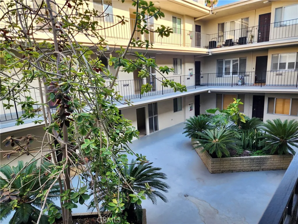 2772 E 2nd Street E2, Long Beach, California 90803 home-pic-21