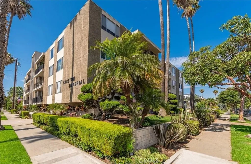 2772 E 2nd Street E2, Long Beach, California 90803 home-pic-1