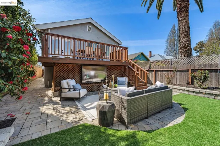 934 Apgar St, Oakland, California 94608