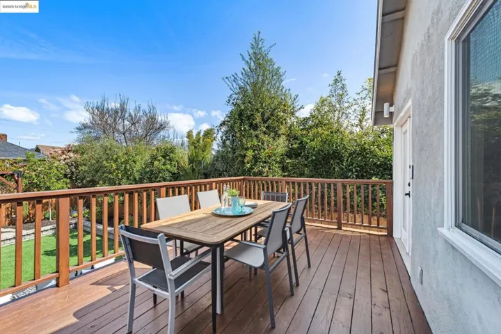 934 Apgar St, Oakland, California 94608