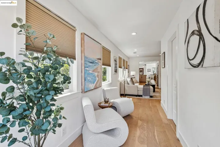 934 Apgar St, Oakland, California 94608