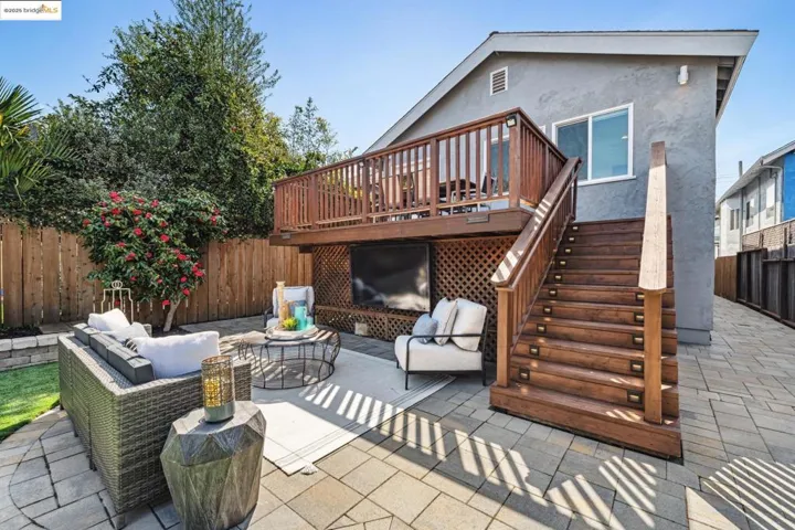 934 Apgar St, Oakland, California 94608