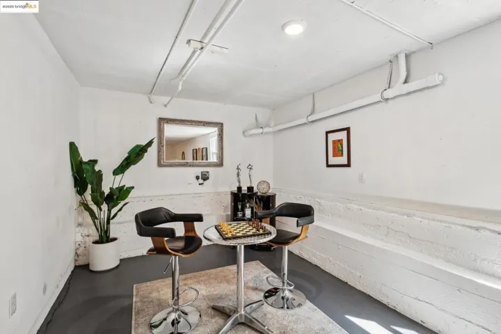 934 Apgar St, Oakland, California 94608