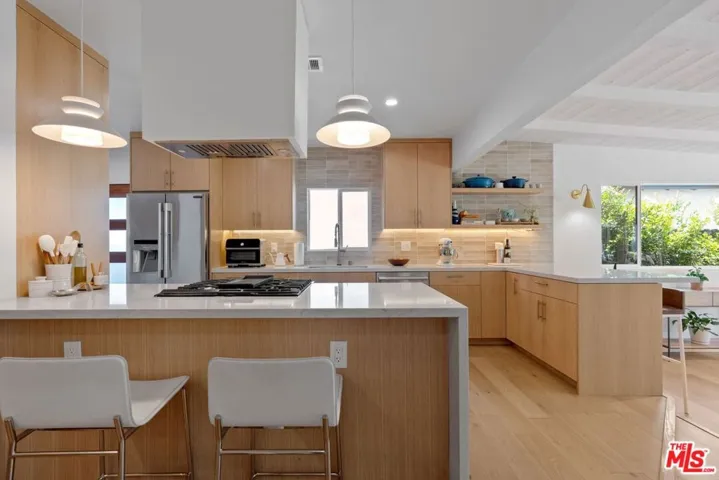 3726 Olmsted Avenue, Los Angeles, California 90018