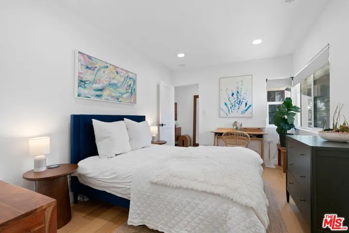 3726 Olmsted Avenue, Los Angeles, California 90018