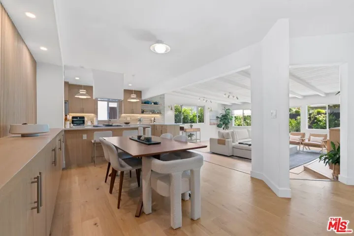 3726 Olmsted Avenue, Los Angeles, California 90018