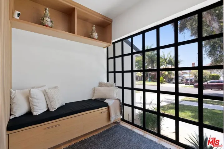 3726 Olmsted Avenue, Los Angeles, California 90018