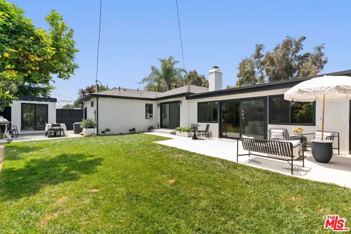 3726 Olmsted Avenue, Los Angeles, California 90018