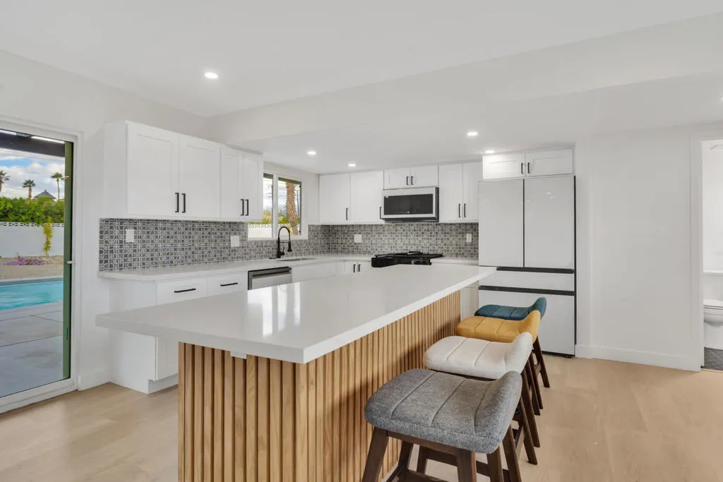 3087 N Biskra Road, Palm Springs, California 92262 home-pic-11