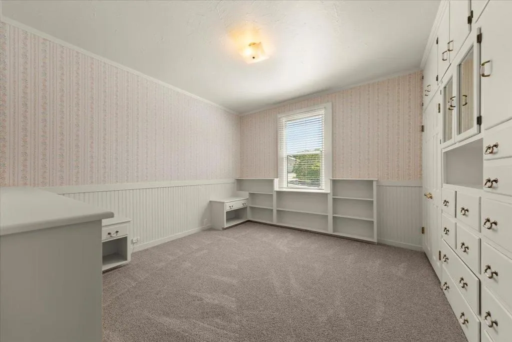 Main House - Bedroom 1