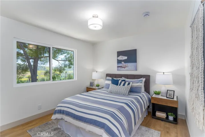 26050 Farmfield Road, Calabasas, California 91302