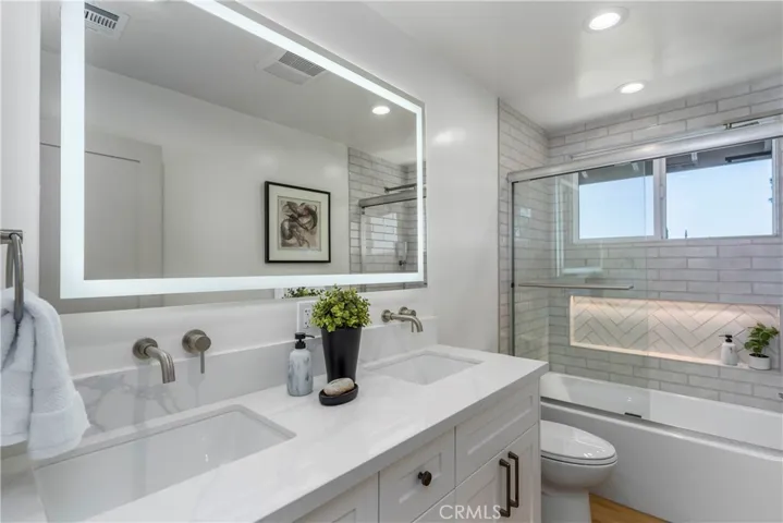 3rd Bathroom upstairs