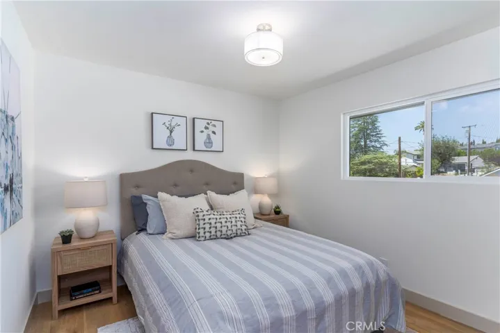 26050 Farmfield Road, Calabasas, California 91302