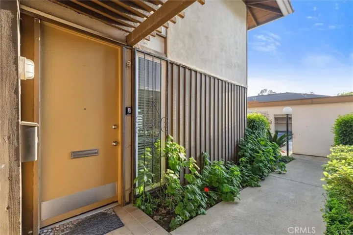 15500 Tustin Village Way 28, Tustin, California 92780