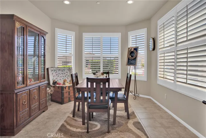 11156 Camden Street, Apple Valley, California 92308