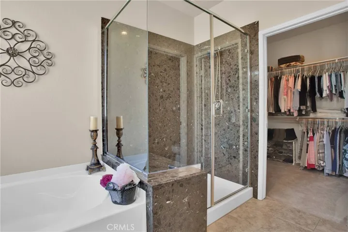 11156 Camden Street, Apple Valley, California 92308