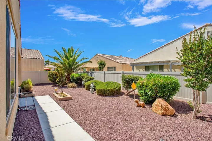 11156 Camden Street, Apple Valley, California 92308