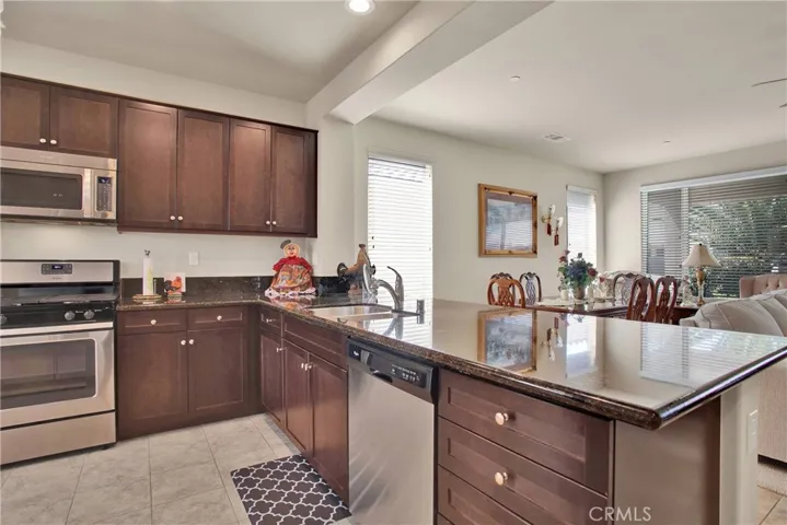 11156 Camden Street, Apple Valley, California 92308