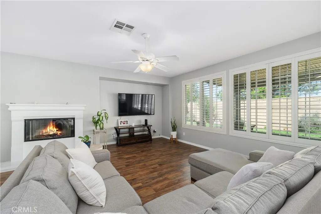 34534 Spindle Tree Street, Winchester, California 92596 home-pic-7