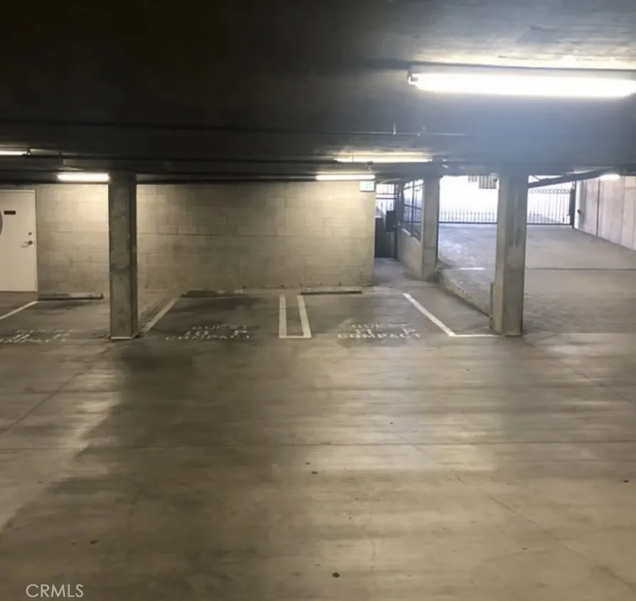 6938 Laurel Canyon Boulevard 310, North Hollywood, California 91605 home-pic-16