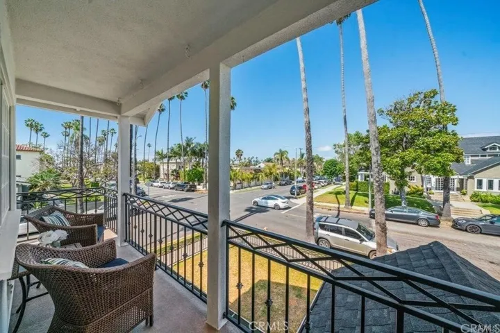 216 Roswell Avenue, Long Beach, California 90803