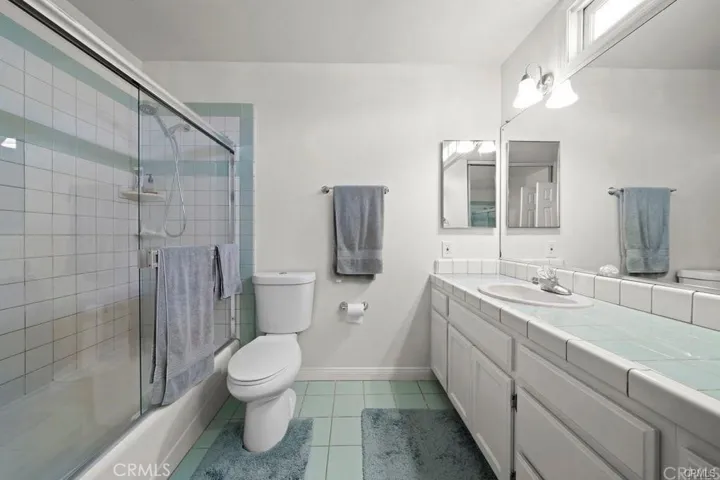 216 Roswell Avenue, Long Beach, California 90803