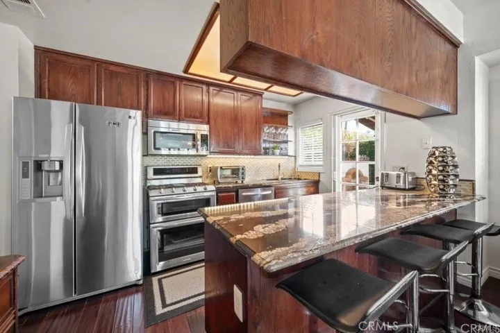 216 Roswell Avenue, Long Beach, California 90803