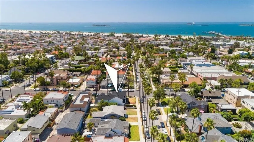 216 Roswell Avenue, Long Beach, California 90803