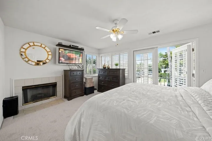216 Roswell Avenue, Long Beach, California 90803
