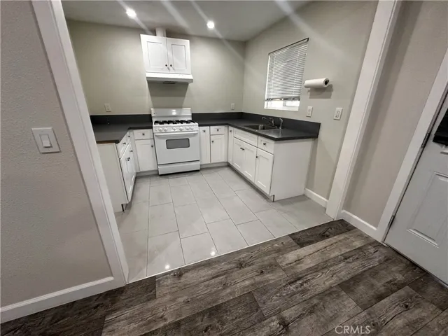 2217 W Elder Avenue B, Santa Ana, California 92704