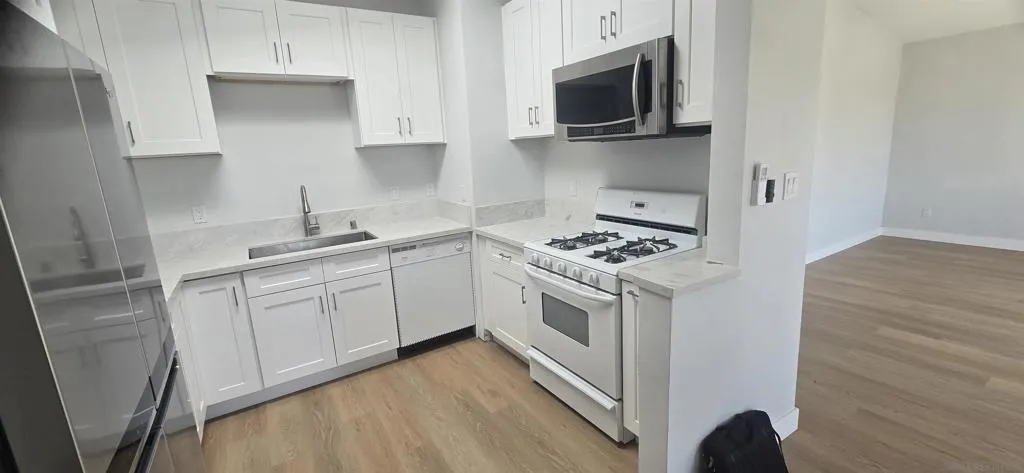 639 Vista Way, Chula Vista, California 91910