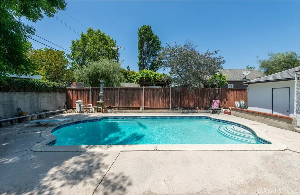 17330 Califa Street, Encino, California 91316 home-pic-3