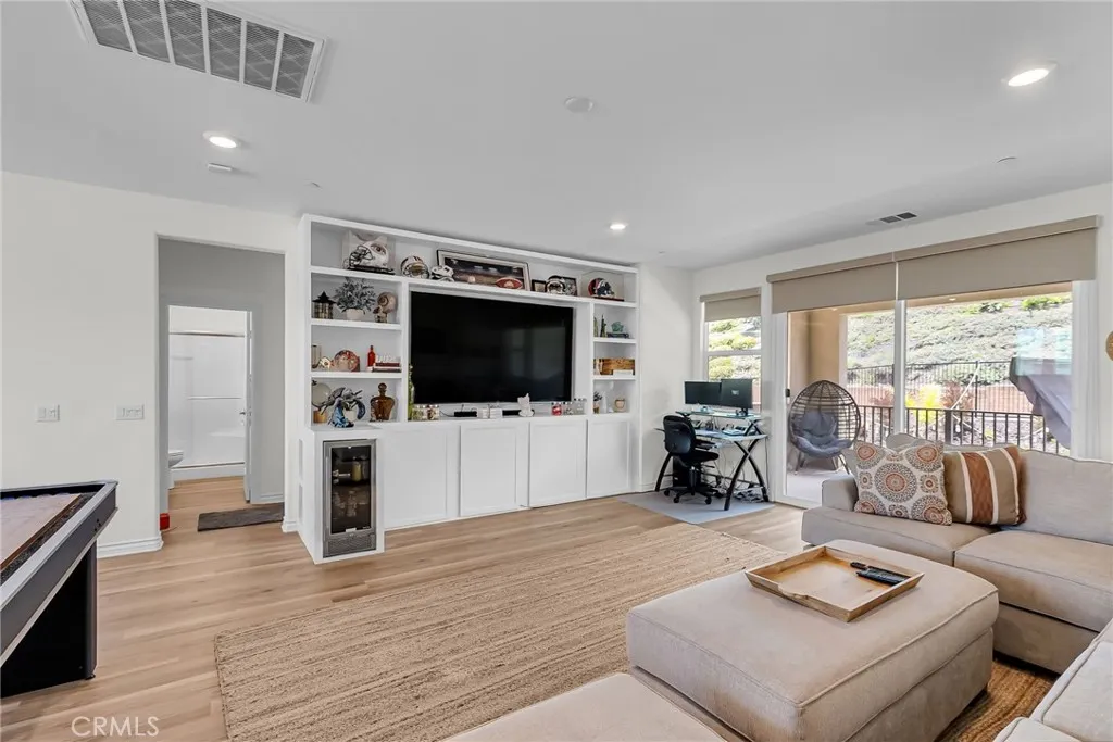 2760 Chad Zeller Lane, Corona, California 92882 home-pic-25