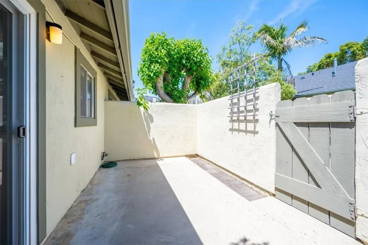 1750 Prefumo Canyon Road 17, San Luis Obispo, California 93405
