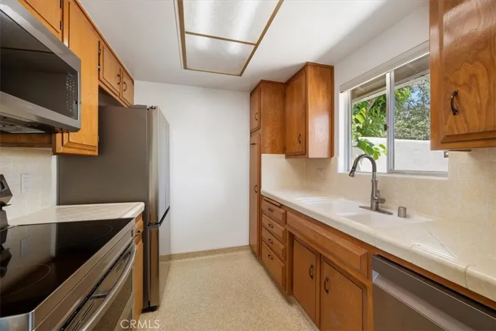 1750 Prefumo Canyon Road 17, San Luis Obispo, California 93405