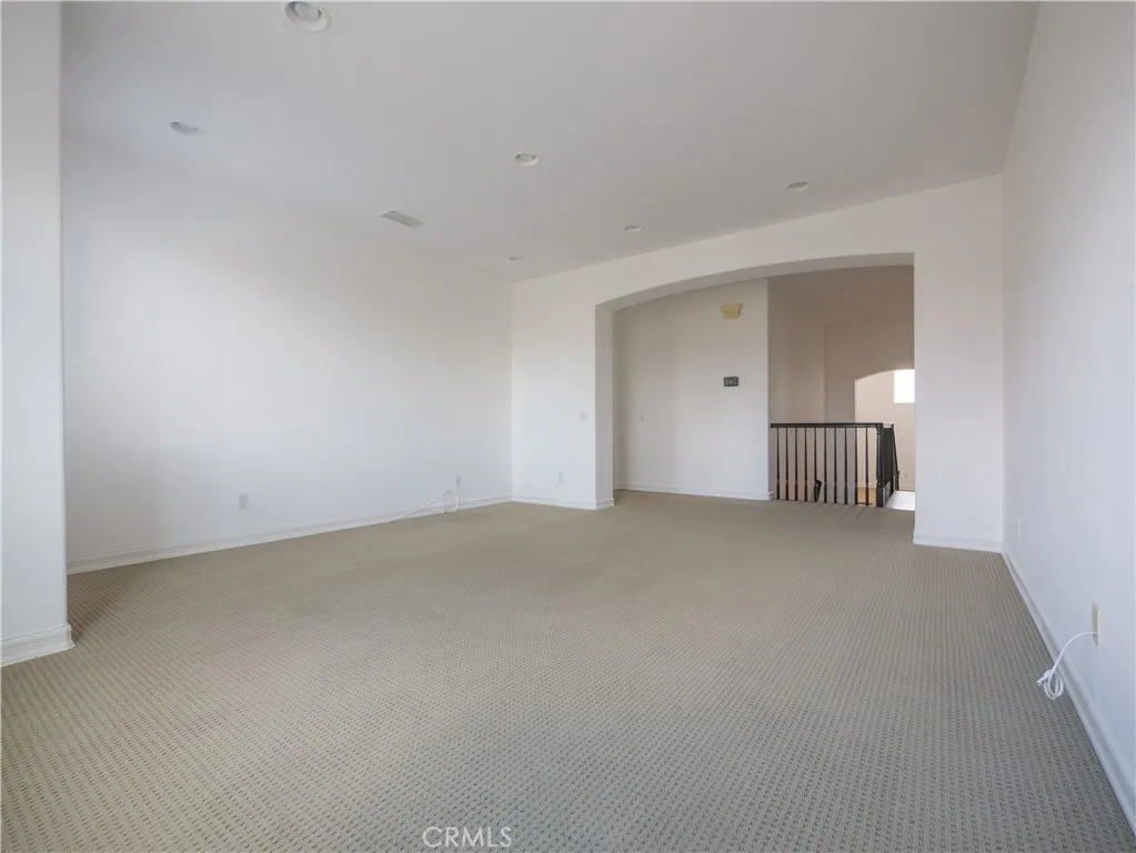 8365 Sanctuary Drive, Corona, California 92883 home-pic-14