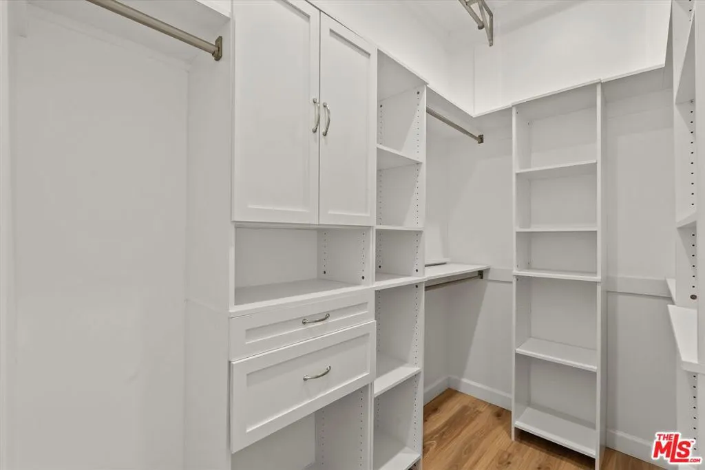 584 W 10th Street, San Pedro, California 90731 home-pic-14