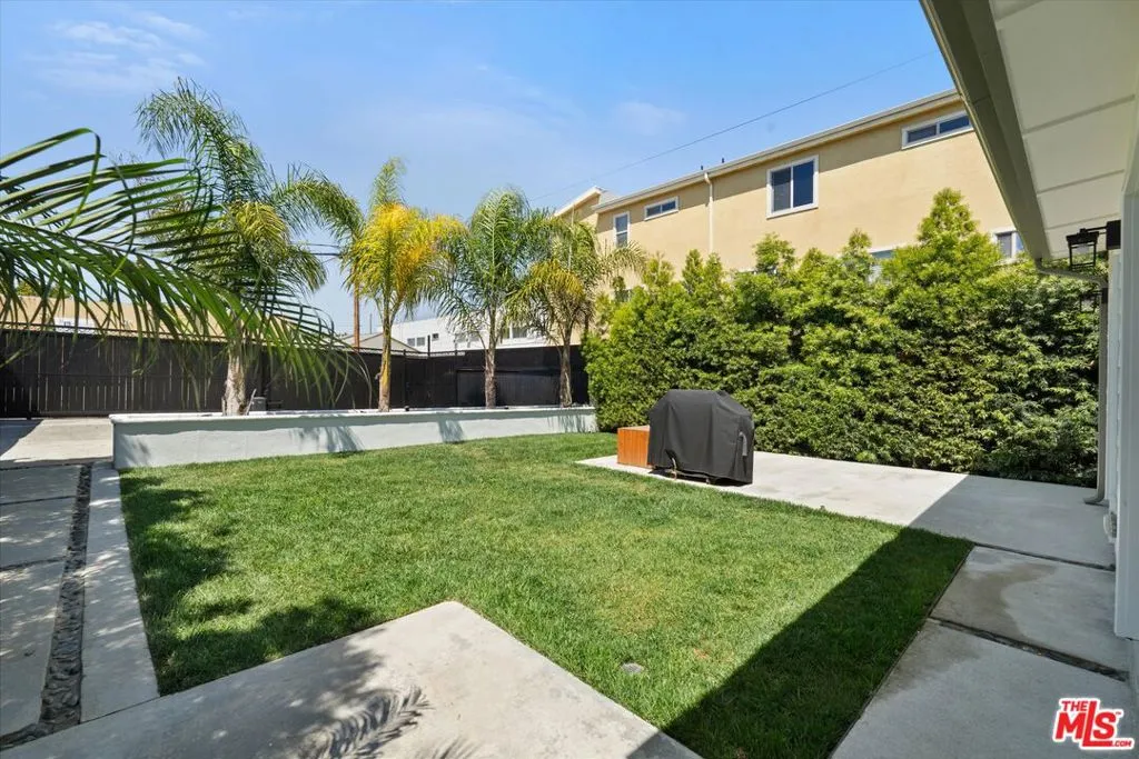 584 W 10th Street, San Pedro, California 90731 home-pic-19