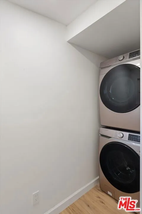 584 W 10th Street, San Pedro, California 90731 home-pic-23