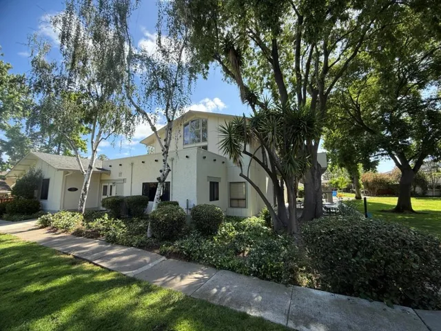 20072 Northcrest Square, Cupertino, California 95014