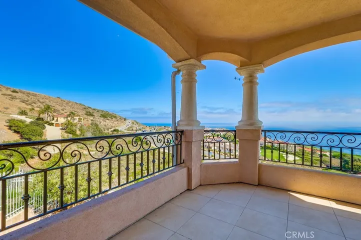3304 Palo Vista Drive 2, Rancho Palos Verdes, California 90275