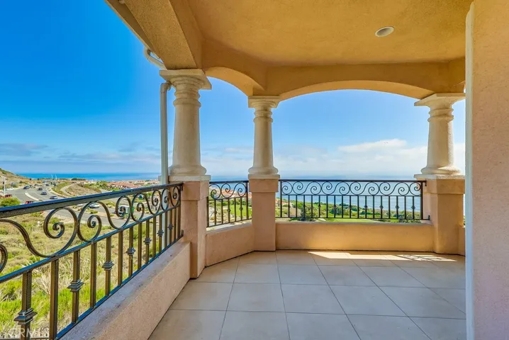 3304 Palo Vista Drive 2, Rancho Palos Verdes, California 90275