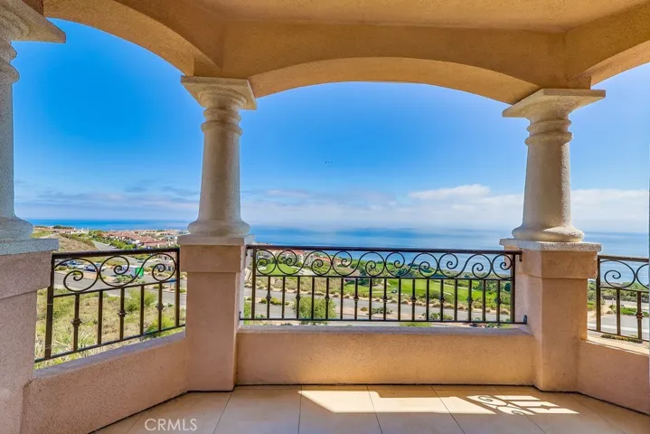 3304 Palo Vista Drive 2, Rancho Palos Verdes, California 90275