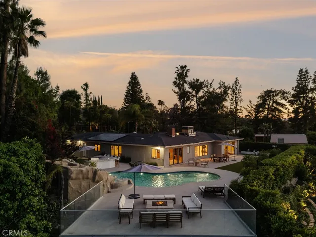 4935 Calvin Avenue, Tarzana, California 91356