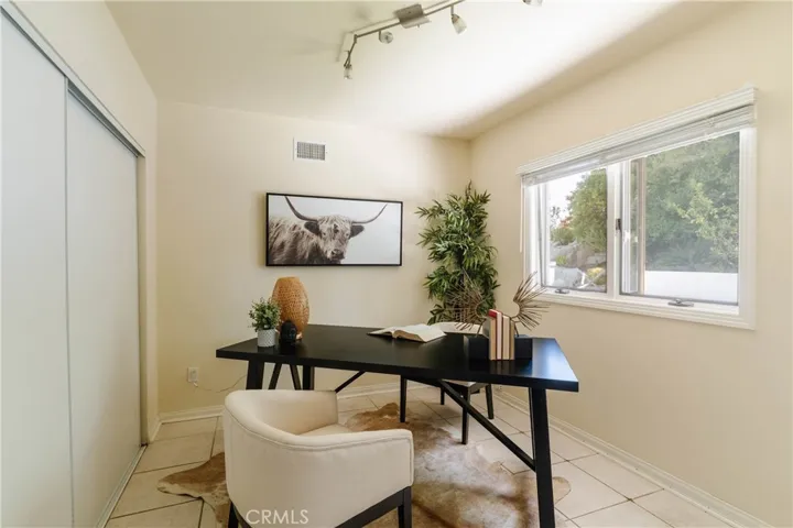 4935 Calvin Avenue, Tarzana, California 91356